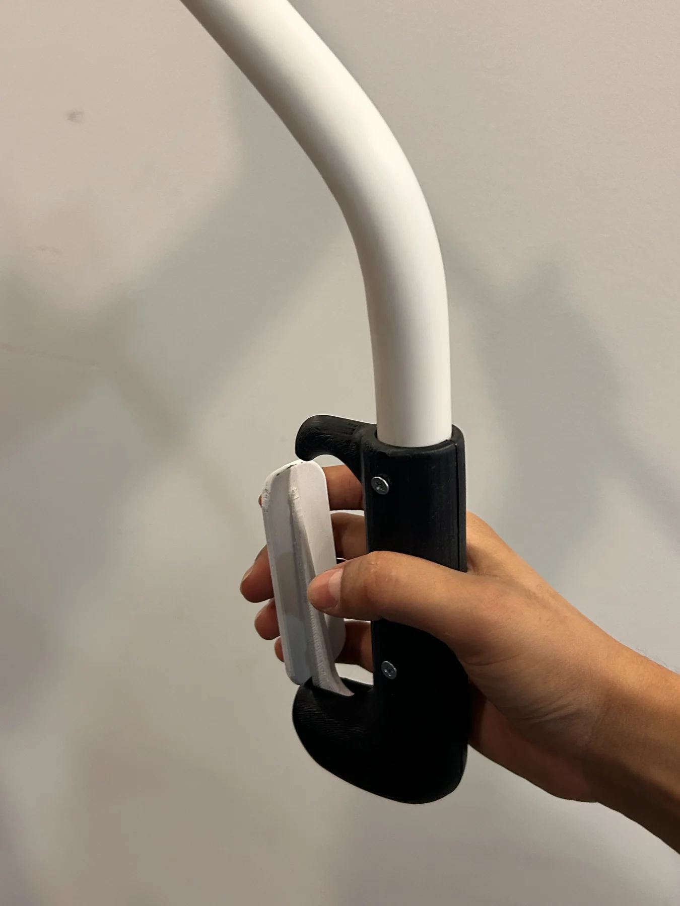 Carabiner Reacher — final prototype close up
